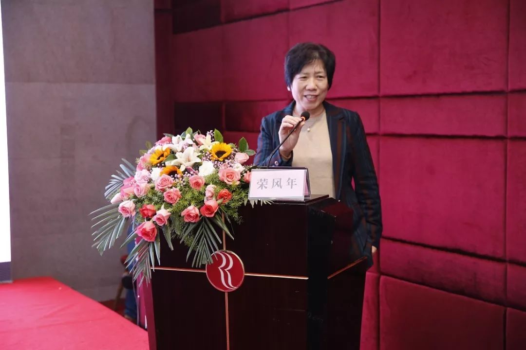 在希望的田野上妇科微创事业的发展与美好前景