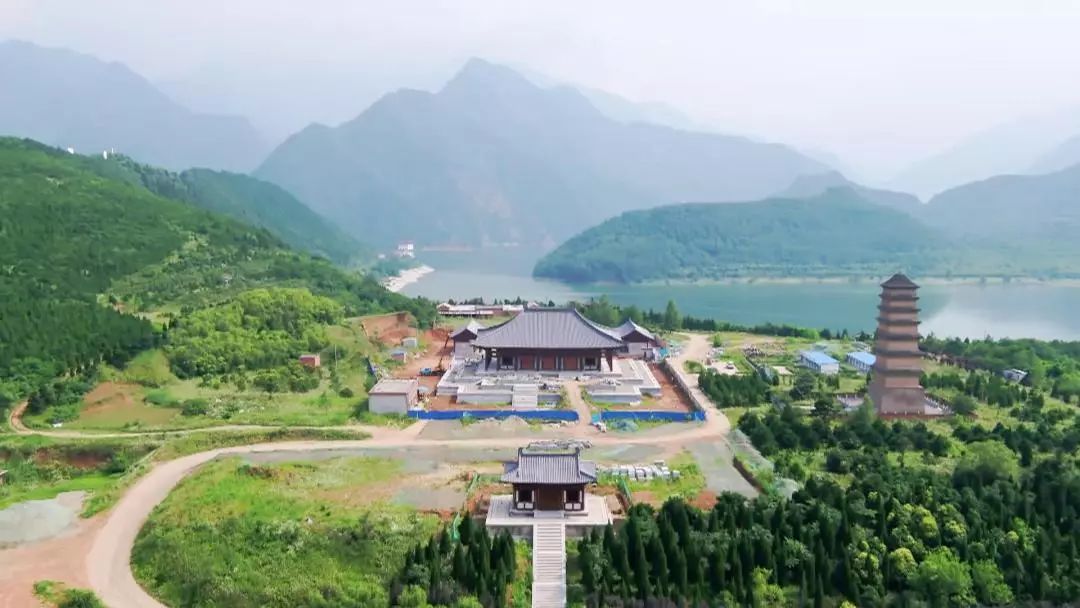 绿水青山 珍稀动植物的乐园因生态环境优越,早在1988年,周至自然保护
