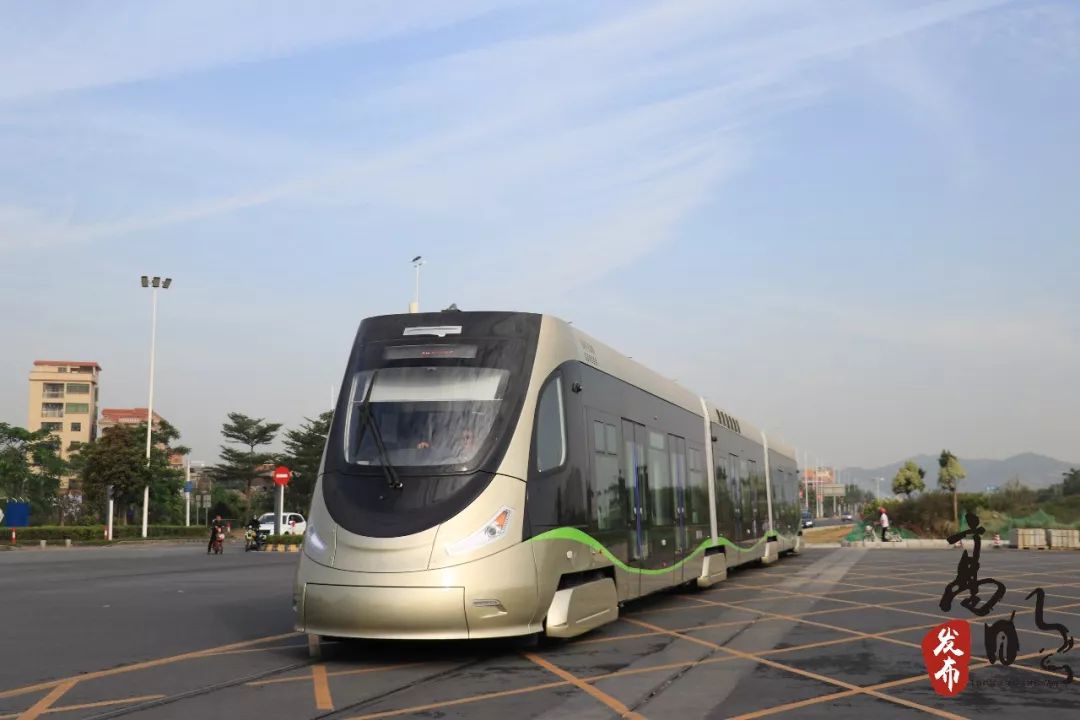 本周五世界首条商业运营氢能源有轨电车将在高明上线启动