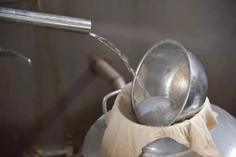 酒尽留心:酱酒分"七次"取酒,那个"轮次"酒最好喝,你知道吗