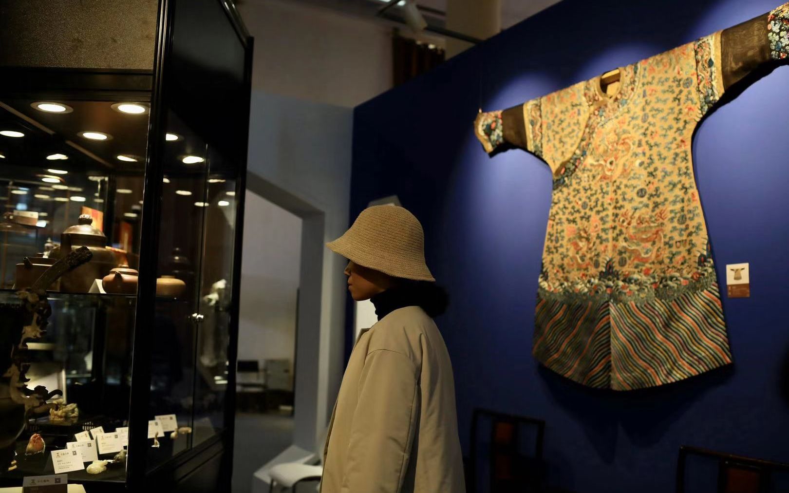 咸丰,光绪朝龙袍亮相文物博览会