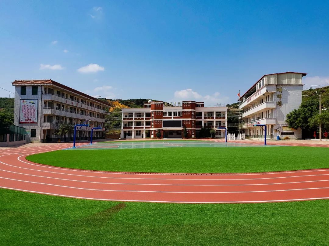 1000多人目前捐资270多万牛安溪这所中学校庆倒计时3天