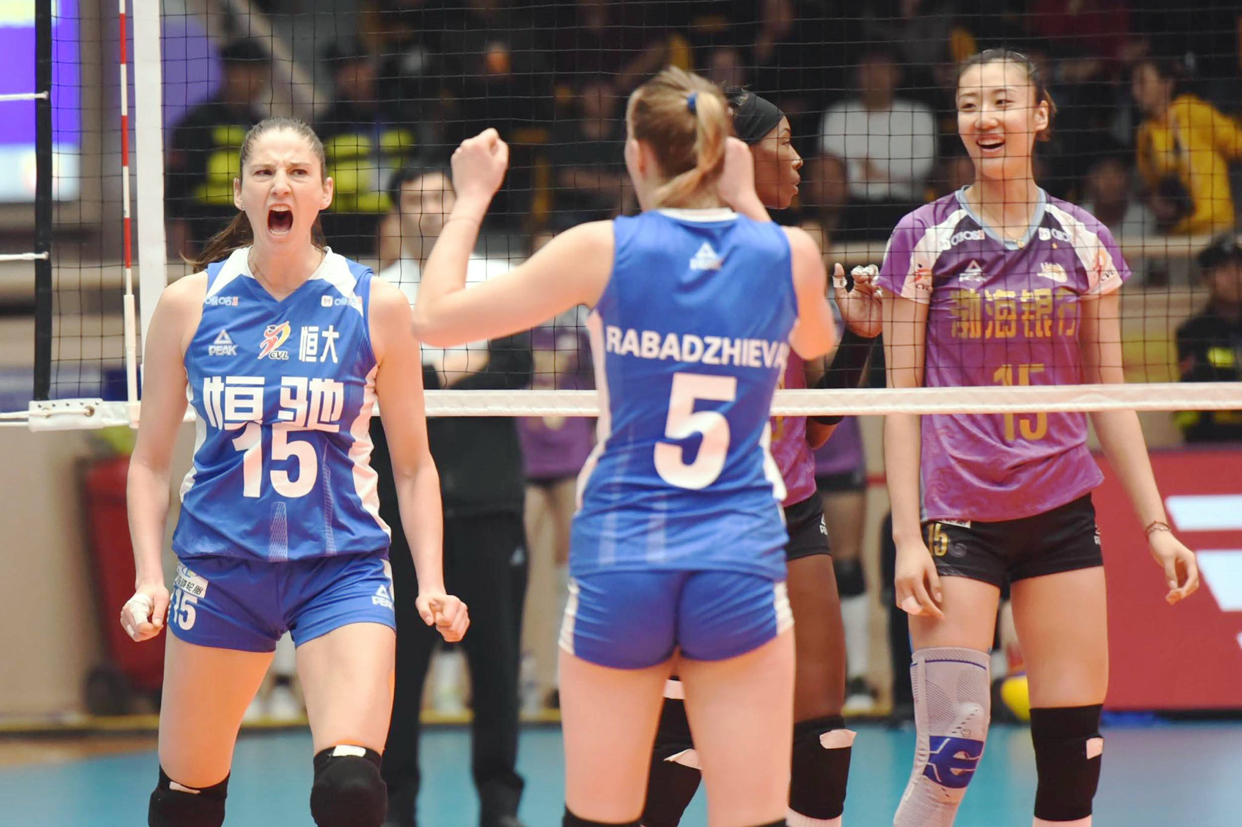 广东女排出战世俱杯:两大武器蓄势待发,科舍列娃迎接新挑战!