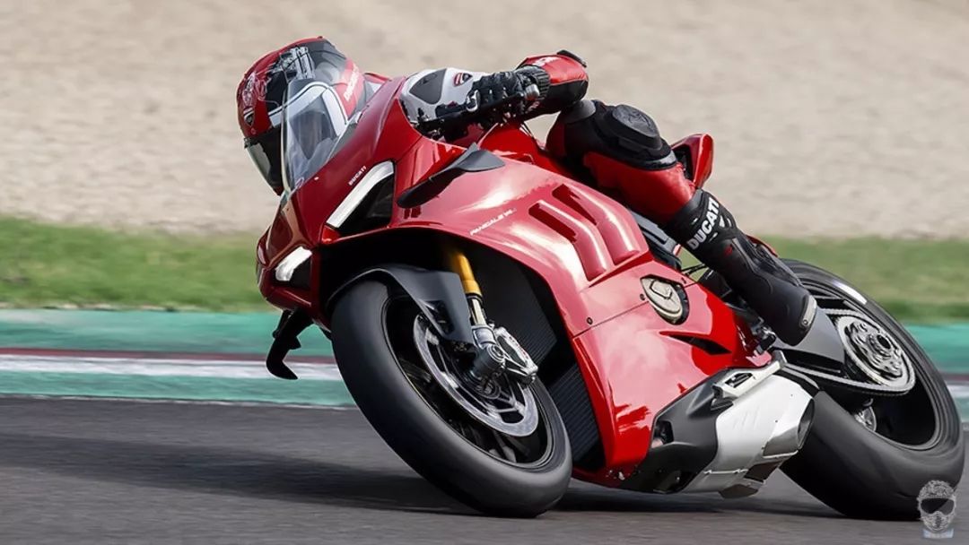 仿赛档案2020款ducatipanigalev4v4s速度的科学
