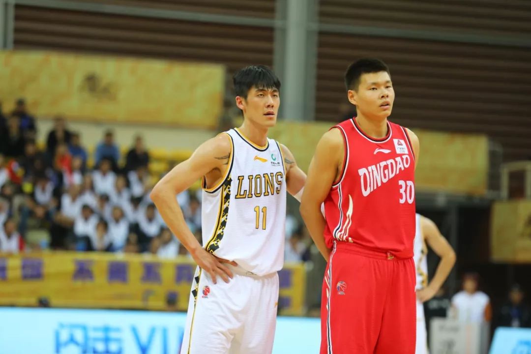 赵大鹏回归获得球迷掌声,广厦男篮展现整体实力胜青岛