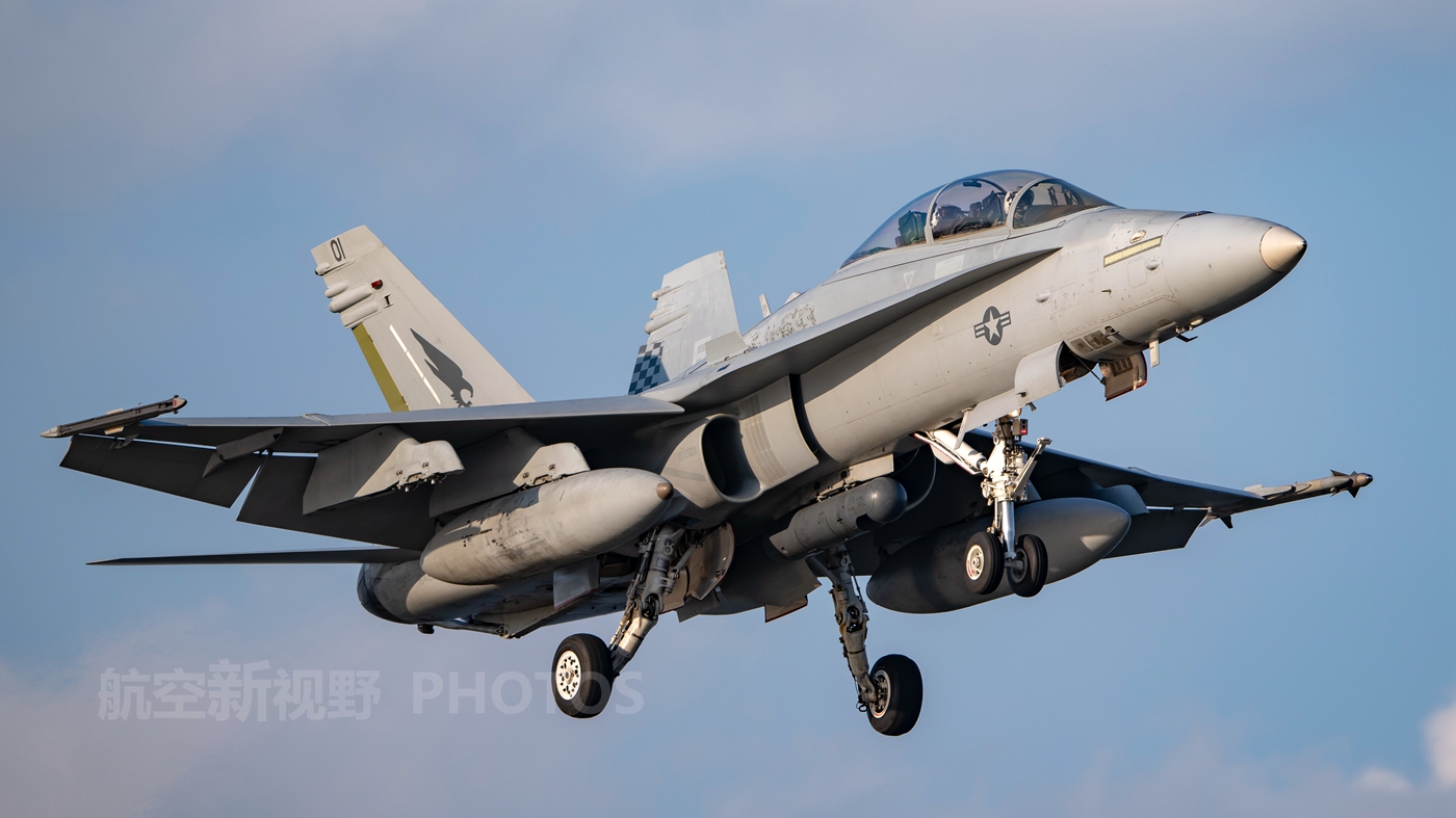 原创海军陆战队主力战机,f/a-18大黄蜂战斗机,擅长对地规模不小