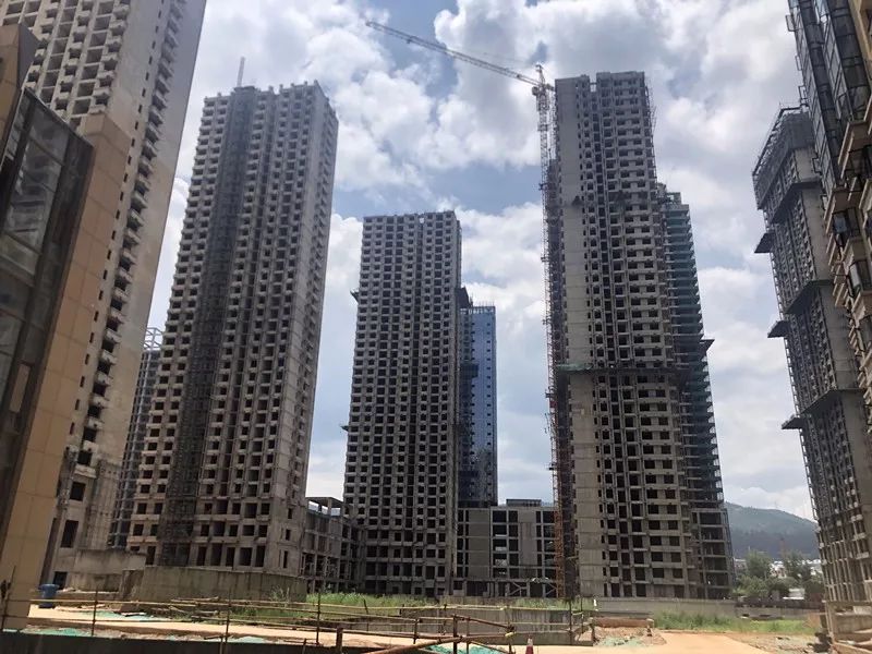 昆明马街摩尔城项目开始小规模复工_交房