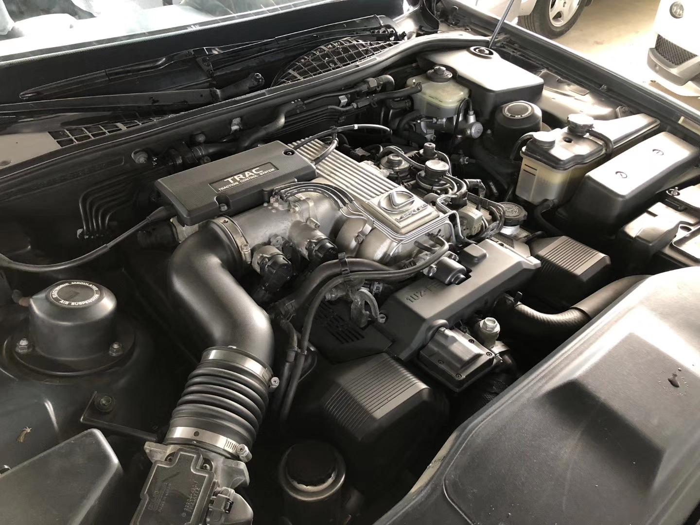 0升v8vvt-i发动机,293ps/401nm的输出数据哪怕放在今天也绝不含糊.