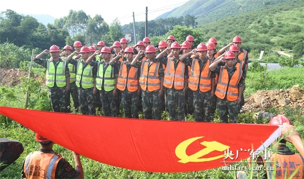 火箭军线路工程兵:为导弹编织信息"天网"