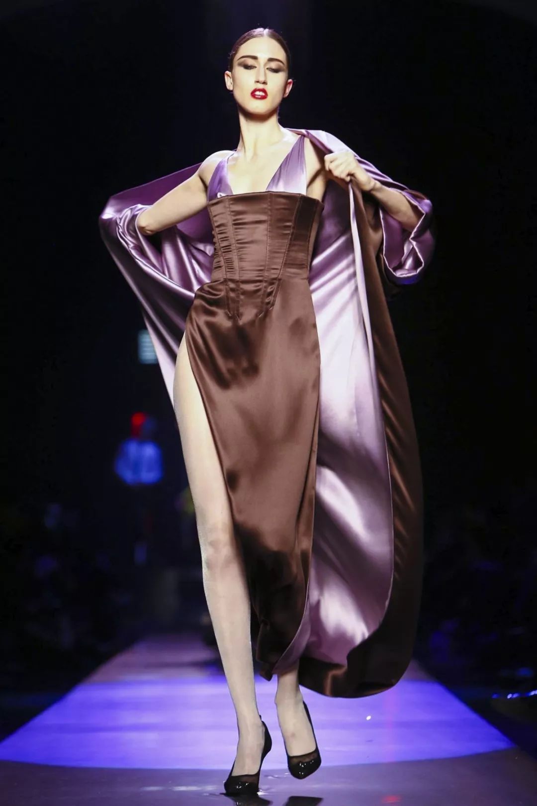 高缇耶告别爱马仕,牵手波司登