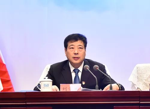 长期在秦皇岛北戴河区工作,曾任北戴河区副区长,后任北戴河区区长