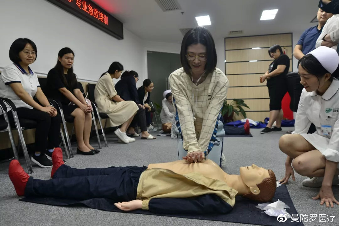 悼念高以翔录节目时晕倒去世学会心肺复苏关键时刻能救命