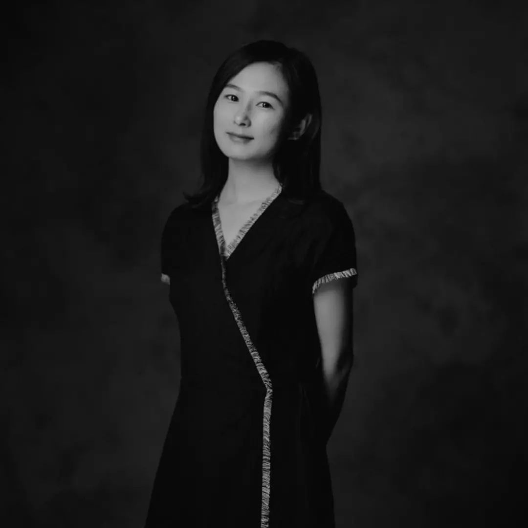 王丽娜导演,编剧,策展人.