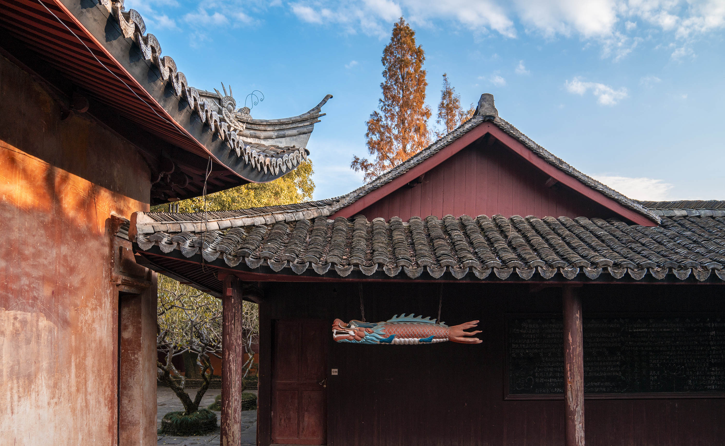 浙江小城有座千年古刹,寺院古朴几乎没有游客,历史比国清寺悠久