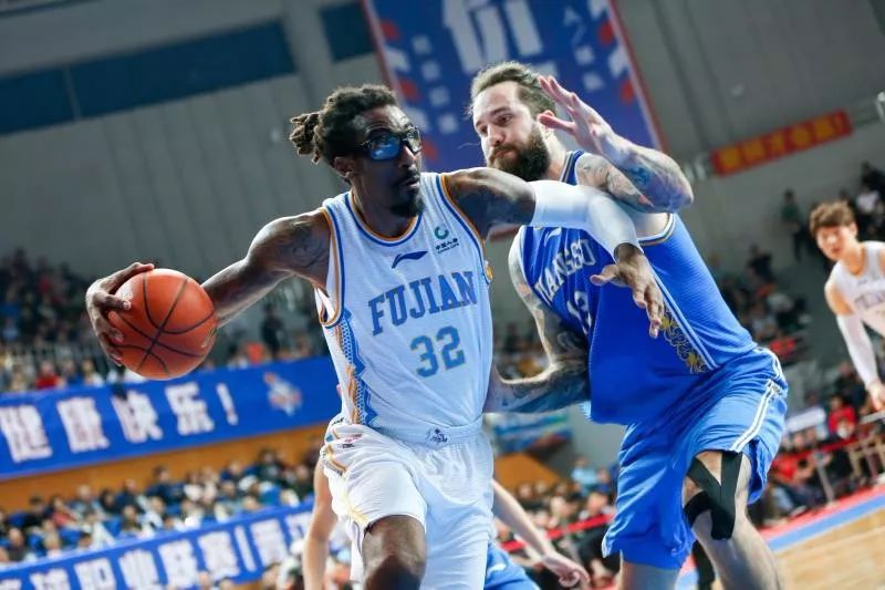 赛后| 福建盼盼豹发力男篮加时惜败苏州肯帝亚