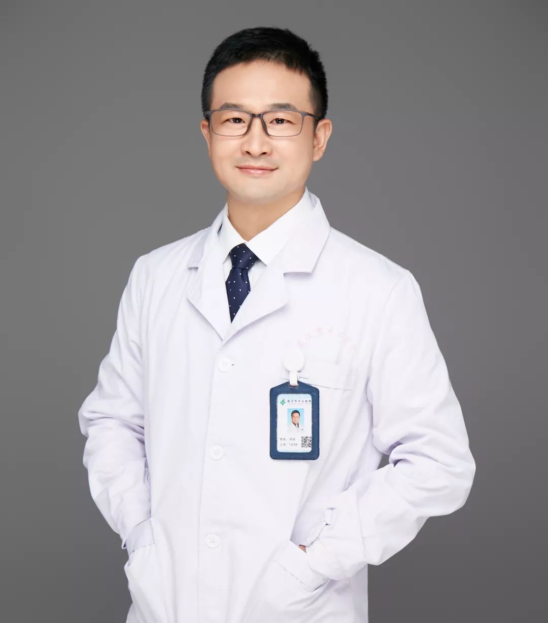 武汉这位青年医生荣获2019荣耀医者全国仅13位