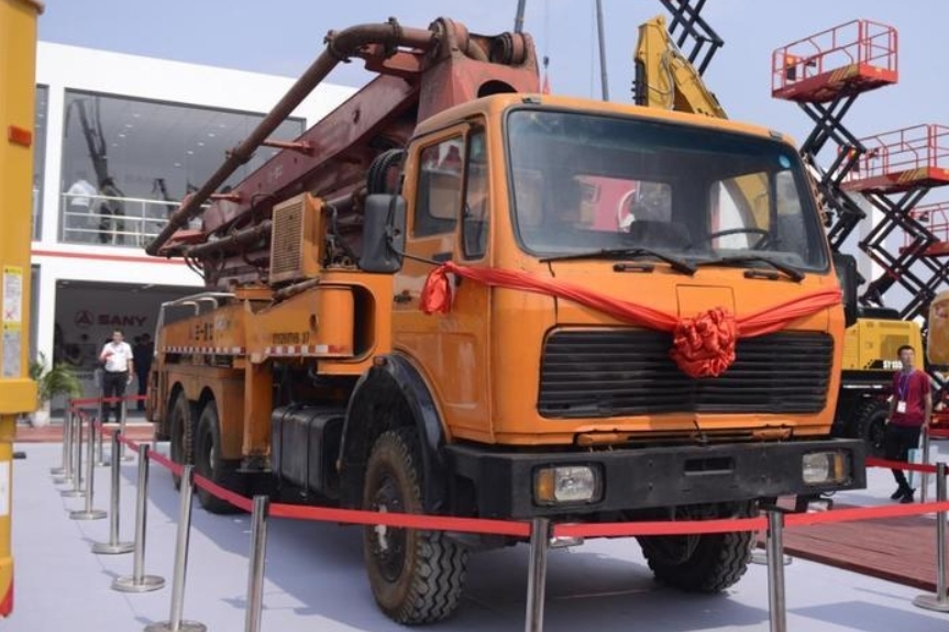 北奔ng80,三一第一台泵车用的底盘,有哪些过人之处?