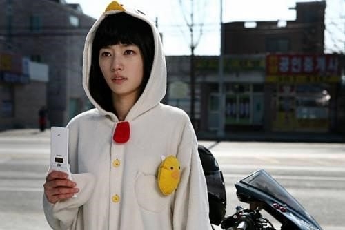 原创宋昰昀旧照像路人出道14年凭三流之路爆红曾被曝与黄轩跨国恋
