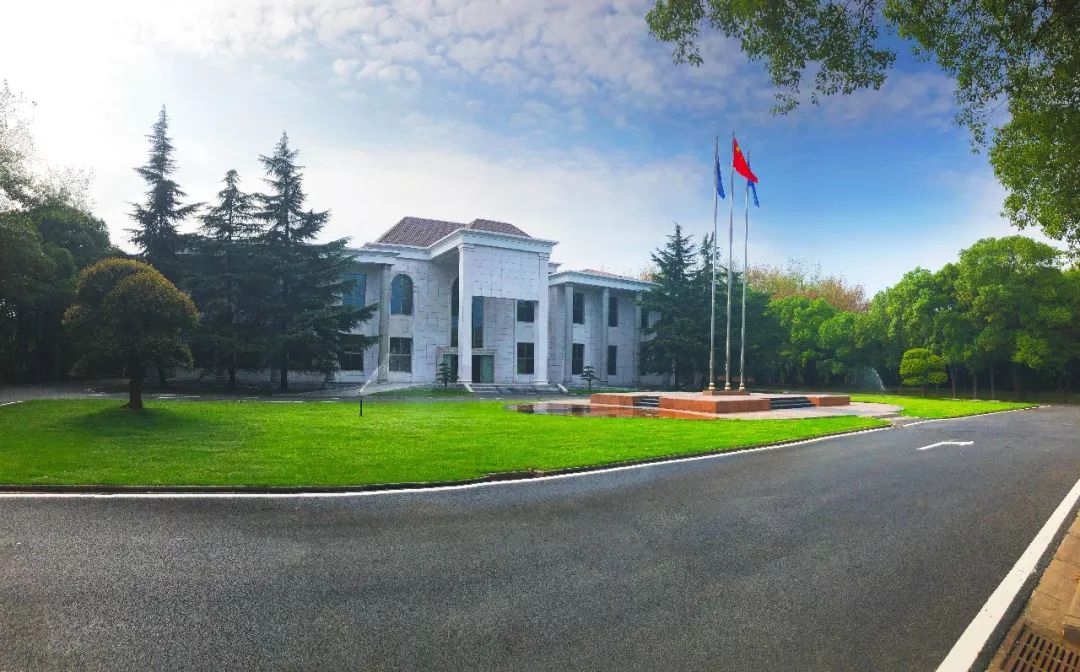 中国宝武武汉总部之声满园绿色关不住浓墨重彩绘蓝图