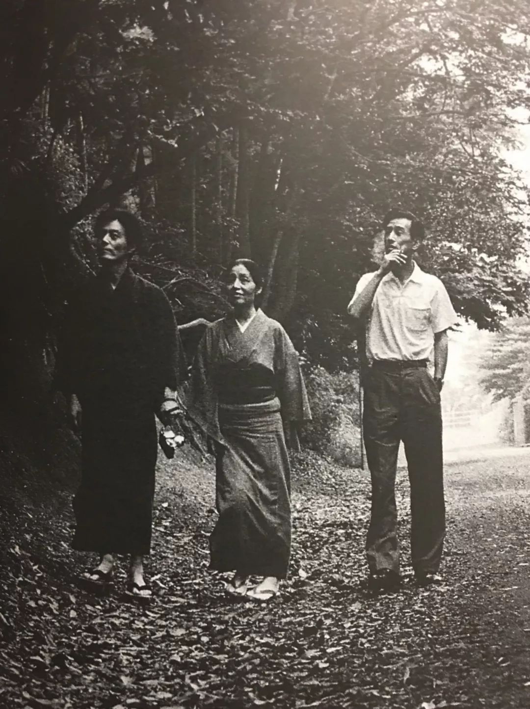 芥川自杀前的一百天,他的三个儿子的名字来自挚友._志贺