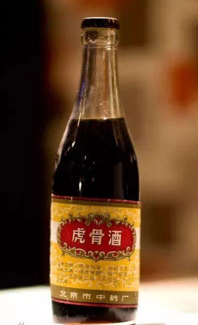 越南虎骨酒图片
