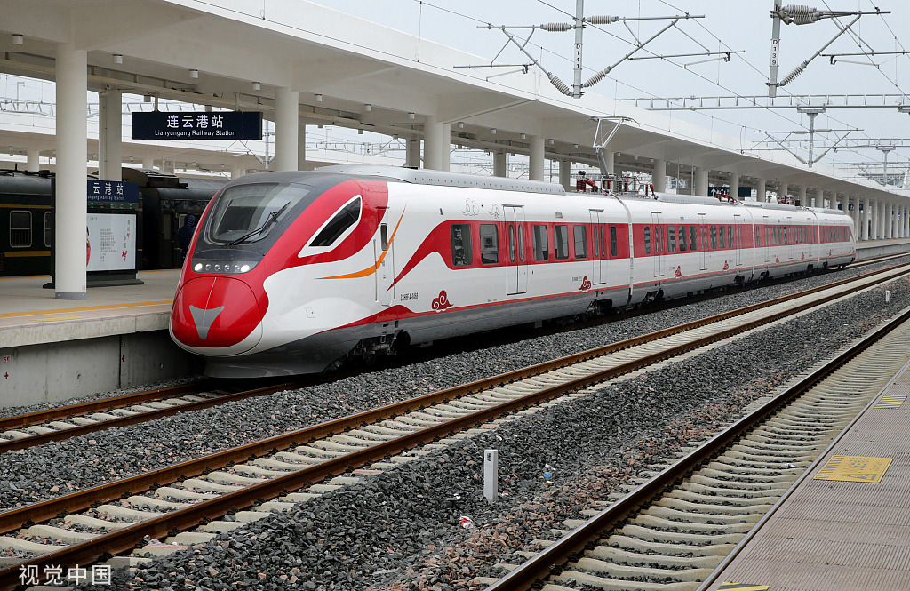 江苏连云港美猴王市域列车首次亮相