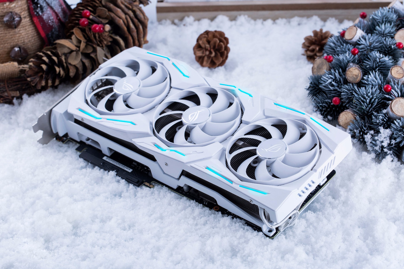 华硕宣布推出rog strix geforce rtx2080 ti白色特别版游戏显卡 为