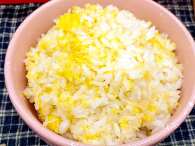 蒸米饭加点它,清香松软更健康,不炒菜也能吃两碗