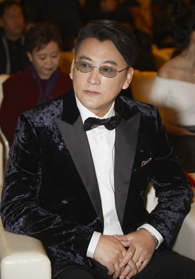 刘小锋亮相"国影盛典" 获"年度电视剧最佳制片人"大奖