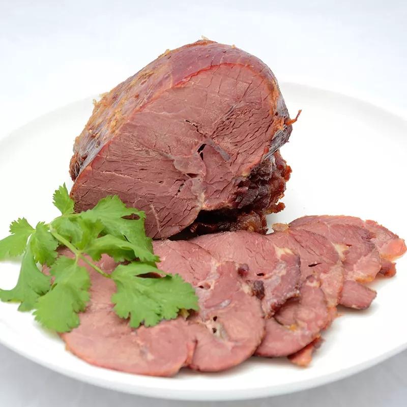 腱子肉(tendon meat)分前腱和后腱,腱子肉中的脂肪含量很少,熟后有胶