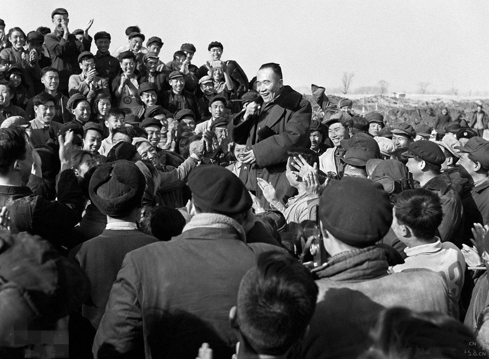 一组老照片反映1949年至今中国人生活的变化