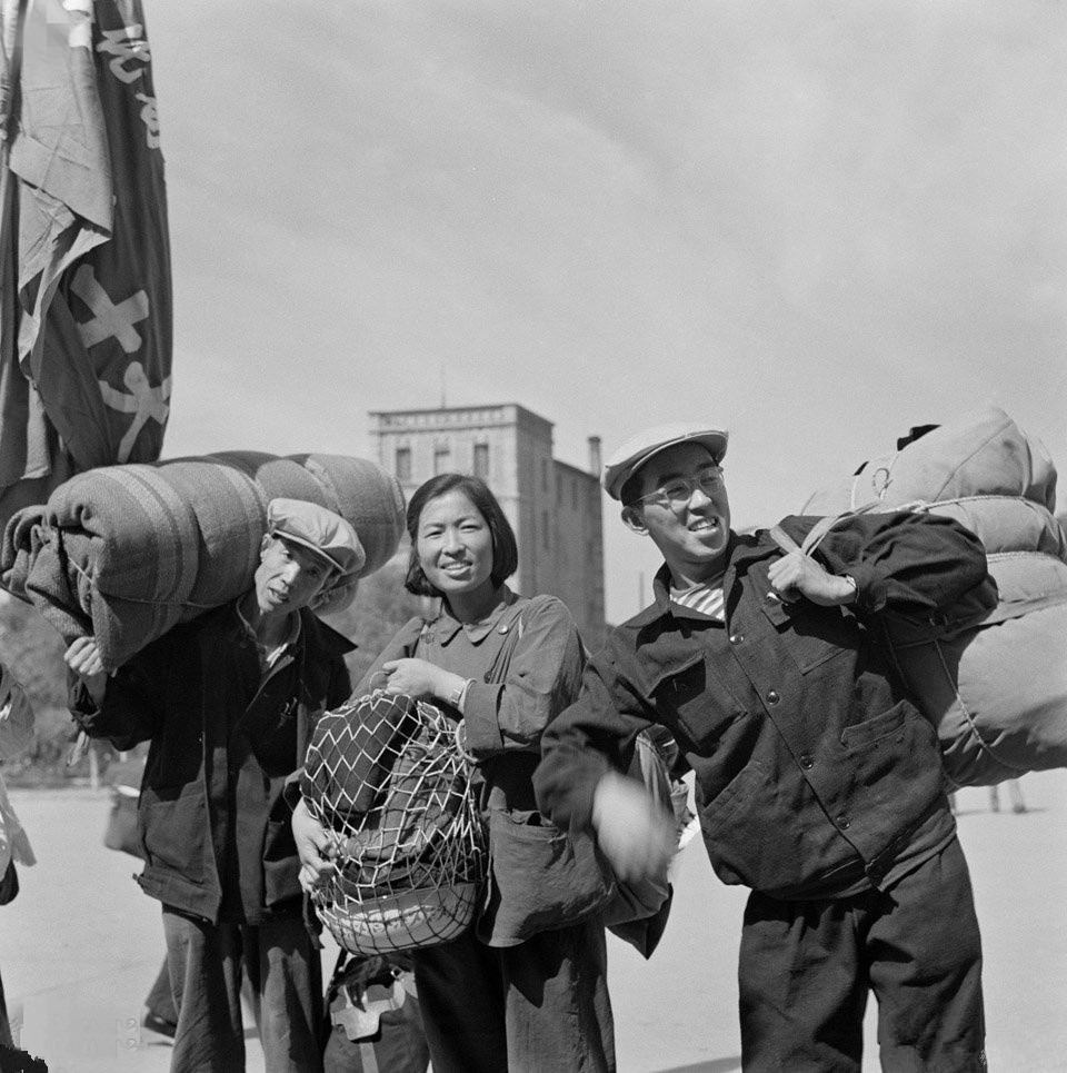 一组老照片反映1949年至今中国人生活的变化