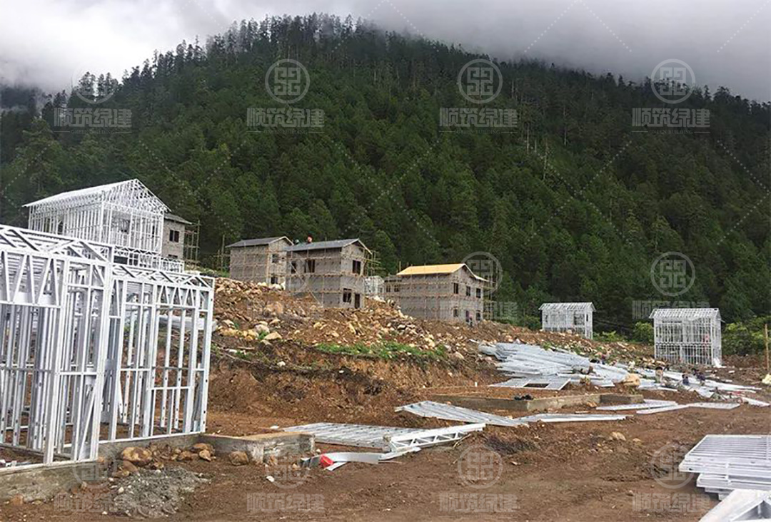 125平米西藏两层藏式风格钢结构农村自建房案例