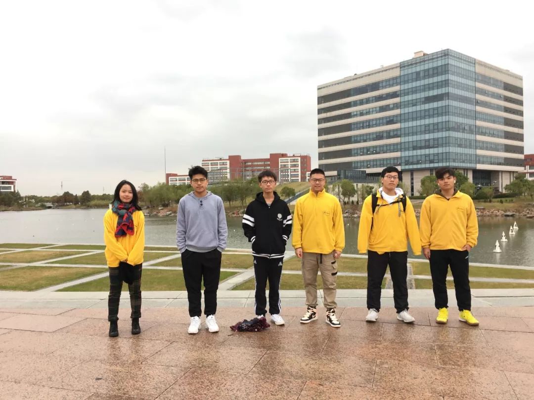 校服日 x 感恩节 | 群鸡荟萃_上海