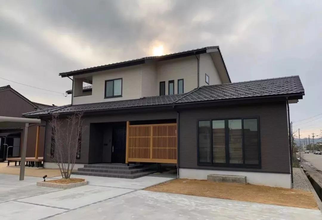 在日本买528m05的荒地自己建一座房子是什么体验