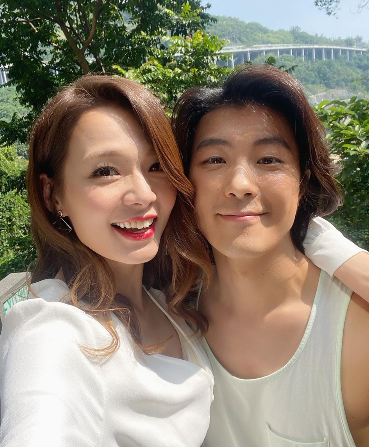 tvb花旦吕慧仪继月初被爆与张景淳共度春宵,近日两人