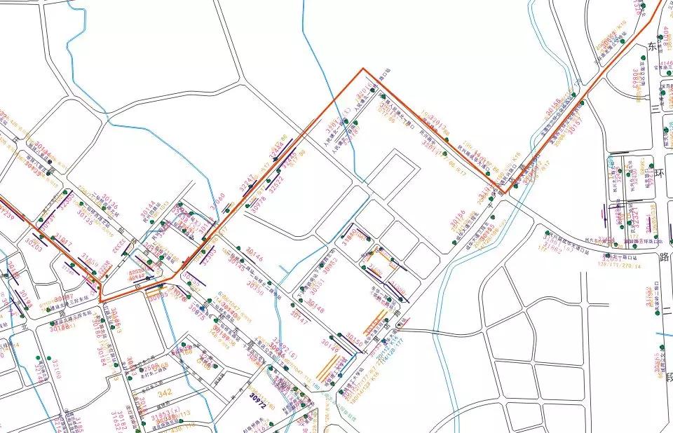 开了快速公交k16线夜间公交18路
