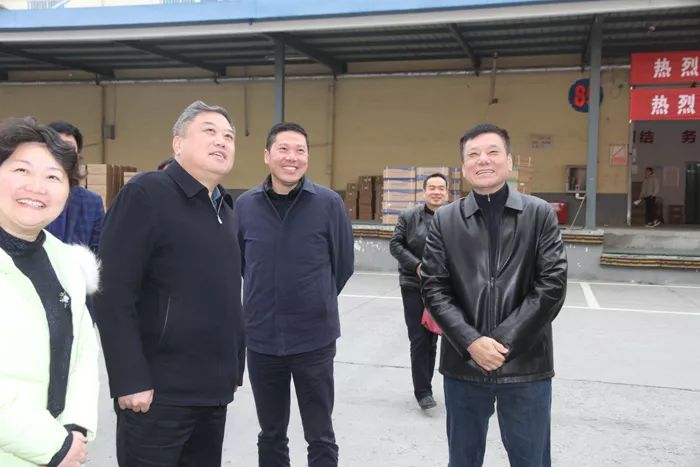阜阳市人大常委会党组副书记,副主任高子球一行来华源医药调研