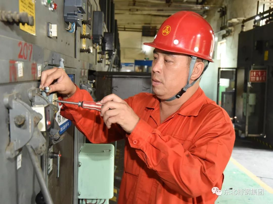 丨转作风做楷模丨杨立忠解决设备疑难杂症的高手