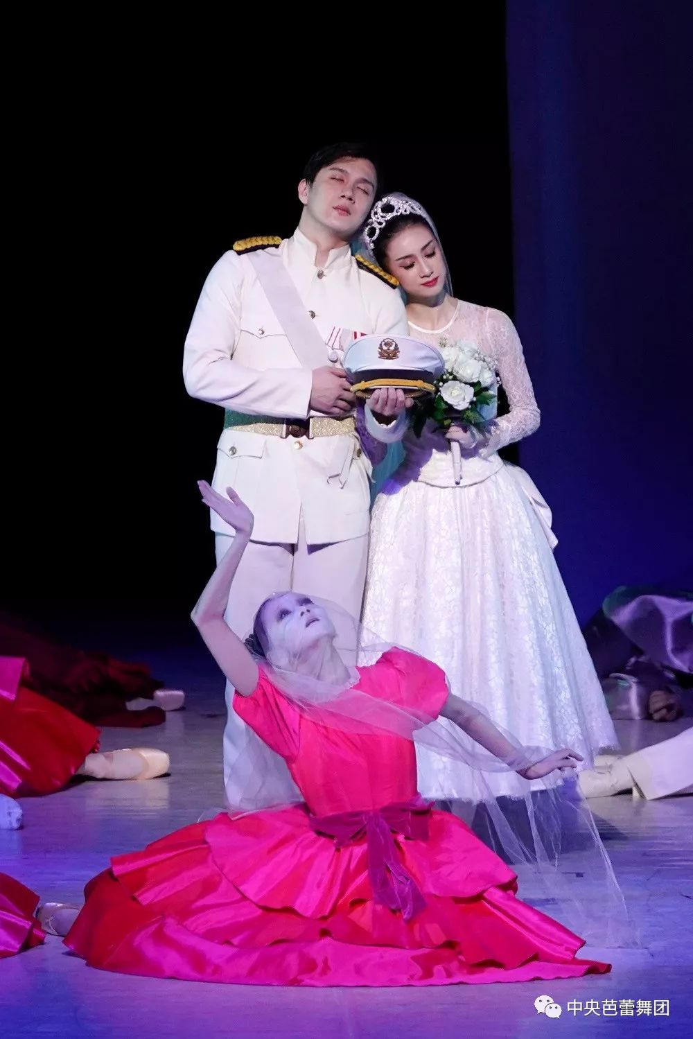 海薇蒂/公主:战薪潞海妖:武思聪爱德华/王子:马晓东小美人鱼:王启敏