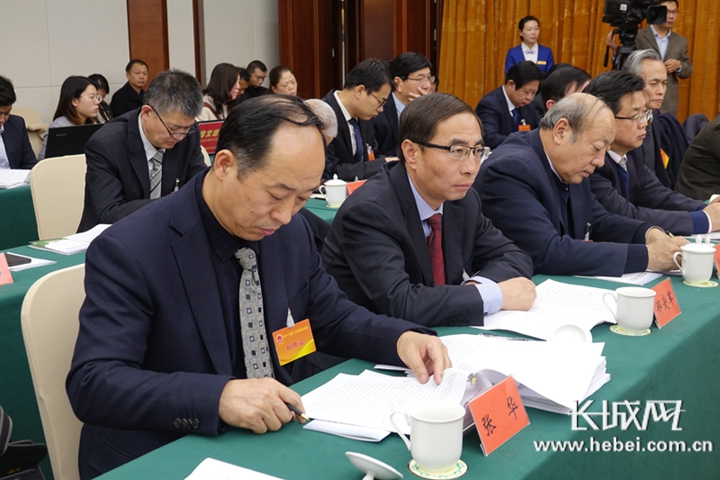 省农业农村厅副厅长刘振洲介绍,为解决扶贫产业发展错位意识不强