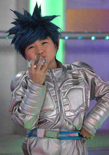 有一种"整容"叫做蓝多多,当初嫌弃他爆炸头,如今却撞脸王俊凯_黄誉博