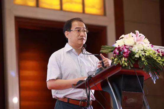 杨荣臣·国家中医药管理局政策法规与监督司副司长·王宝亭·现任