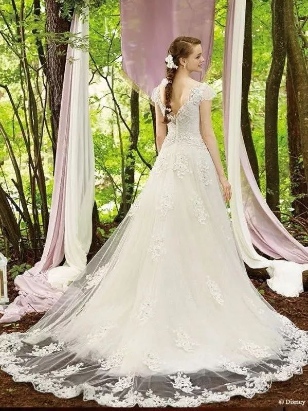 也少不了公主们▲贝儿&长发公主▲白雪公主&灰姑娘▲睡美人&美人鱼