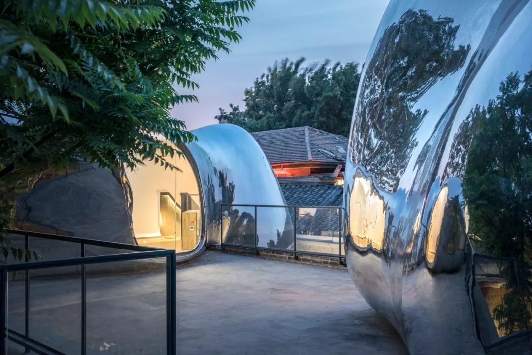mad旧城改造项目落成超越时空的胡同泡泡