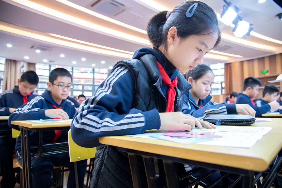 11月27日下午,2019年五校联合教研活动英语专场在世外中学本部阶梯