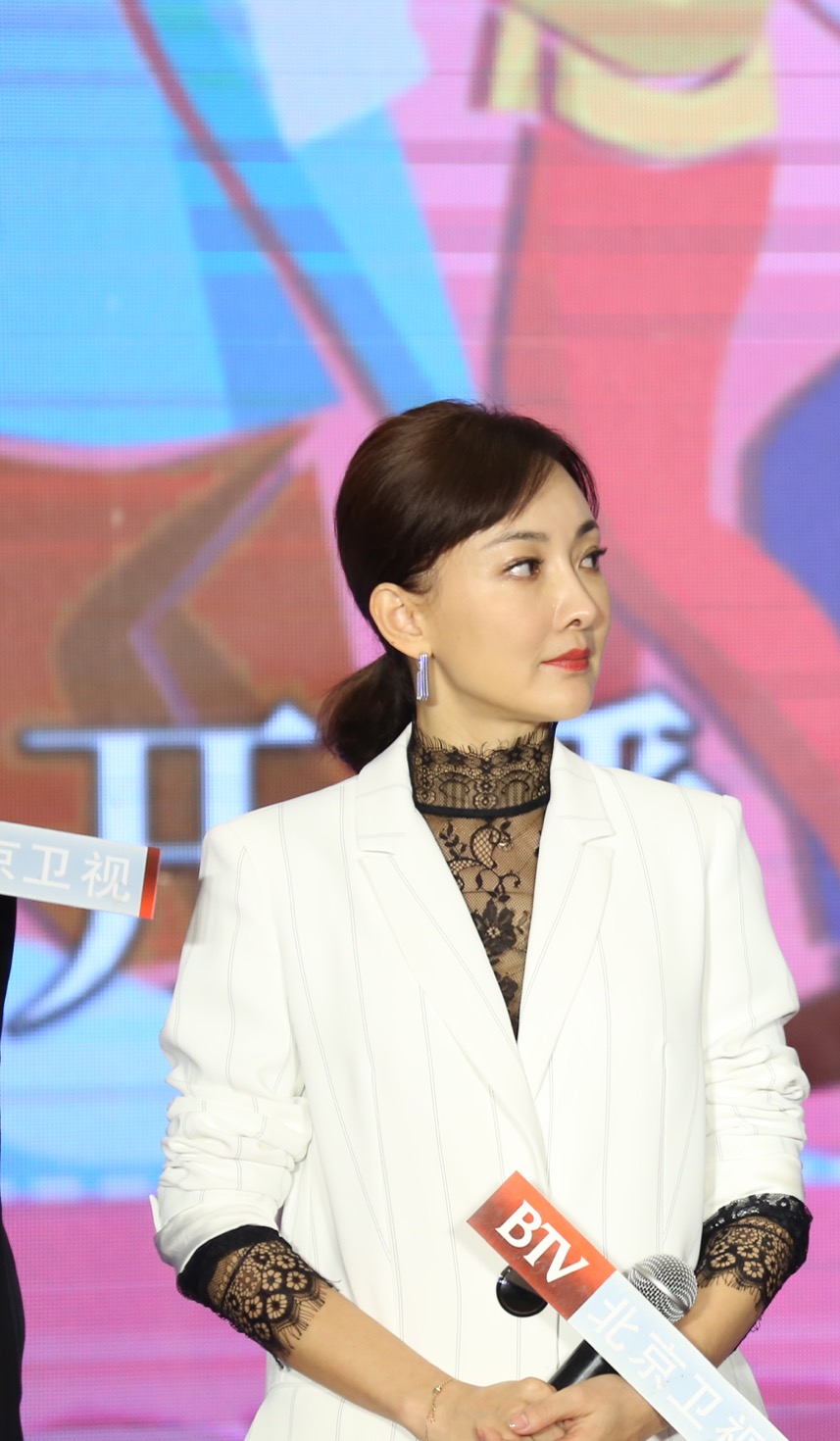 《热爱》开播在即杨玏,啜妮现场讲述新时代"新围城"内外新生活