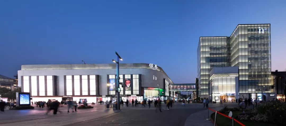 金手指奖杭州湖滨银泰in77整体光环境照明工程67