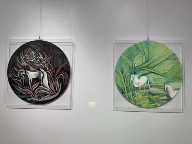 带你走进五彩缤纷的想象世界迁流与永恒吴小燕油画展深圳开展