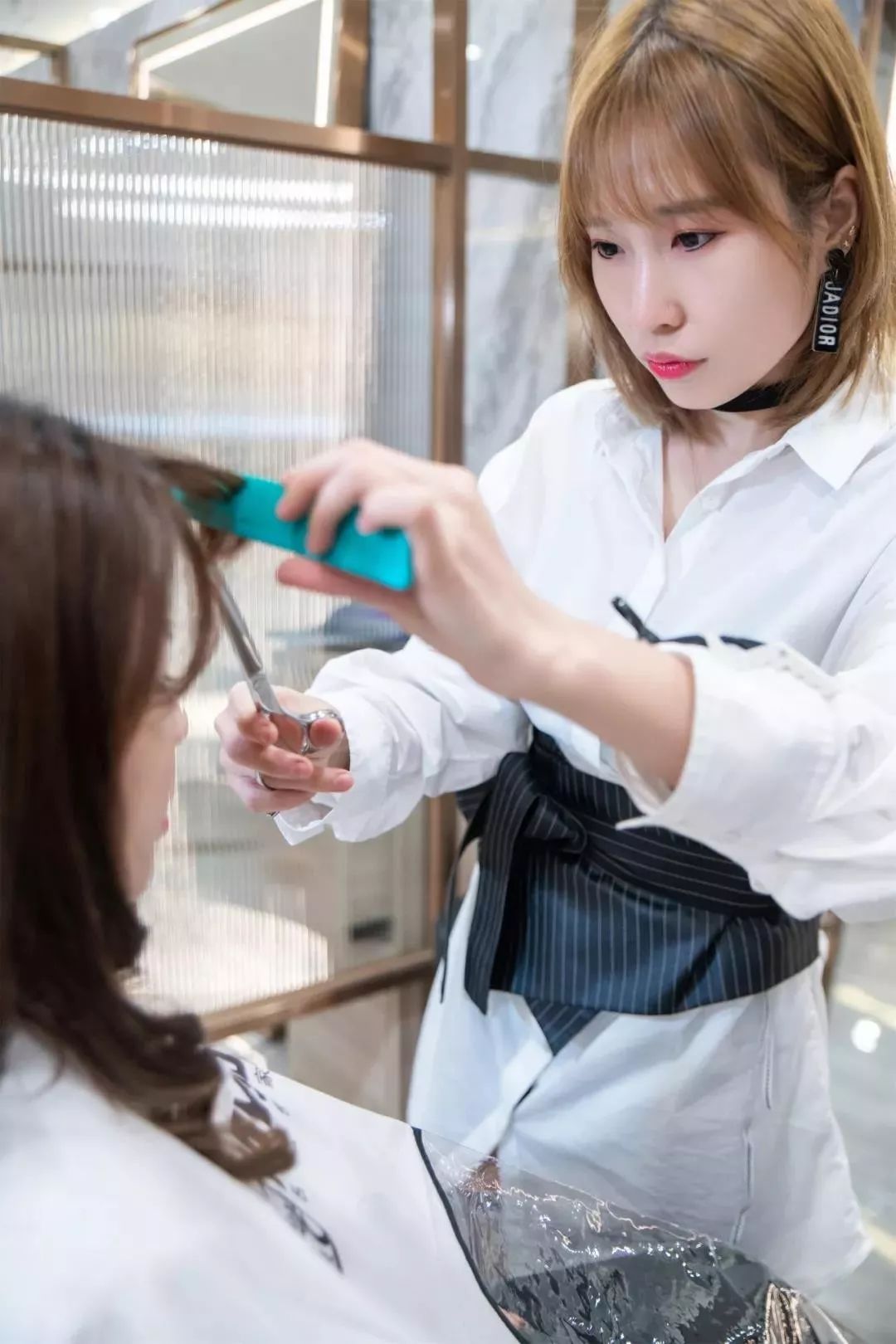 198元抢名艺世家洗剪吹烫染直3选1套餐